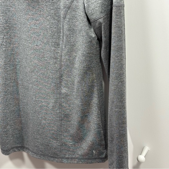 4/$25 Danskin Now fitted women’s Size M cowl neck Long-sleeve Dri-More - Picture 2 of 6